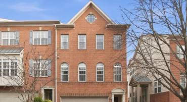 436 CLAYTON LN, ALEXANDRIA, Virginia 22304, 2 Bedrooms Bedrooms, ,2 BathroomsBathrooms,Residential,For sale,436 CLAYTON LN,VAAX2052904 MLS # VAAX2052904