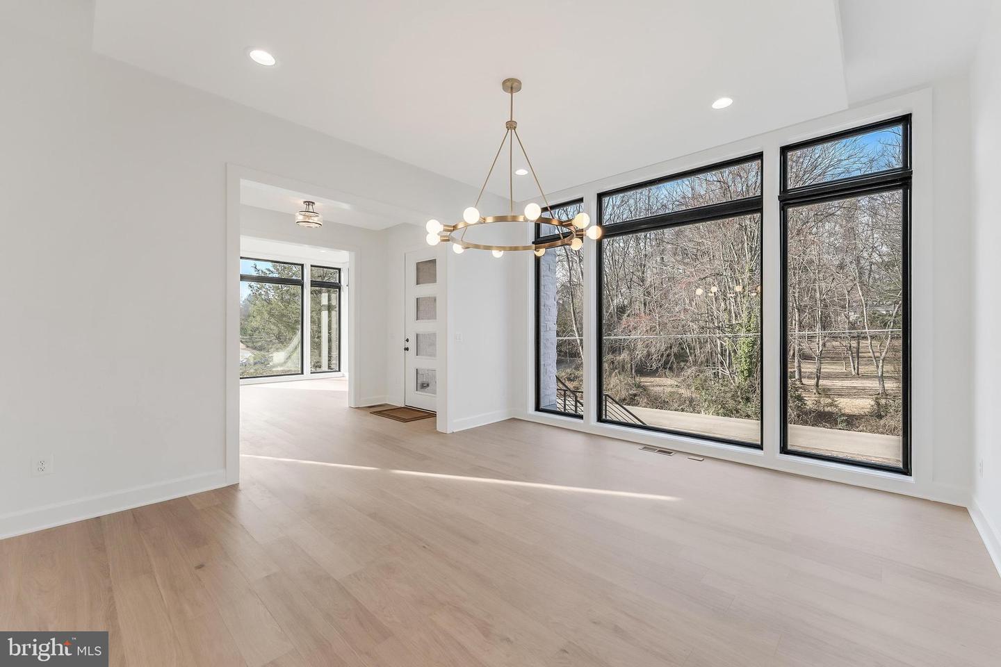 731 ELLSWORTH AVE, GREAT FALLS, Virginia 22066, 4 Bedrooms Bedrooms, ,6 BathroomsBathrooms,Residential,For sale,731 ELLSWORTH AVE,VAFX2284400 MLS # VAFX2284400