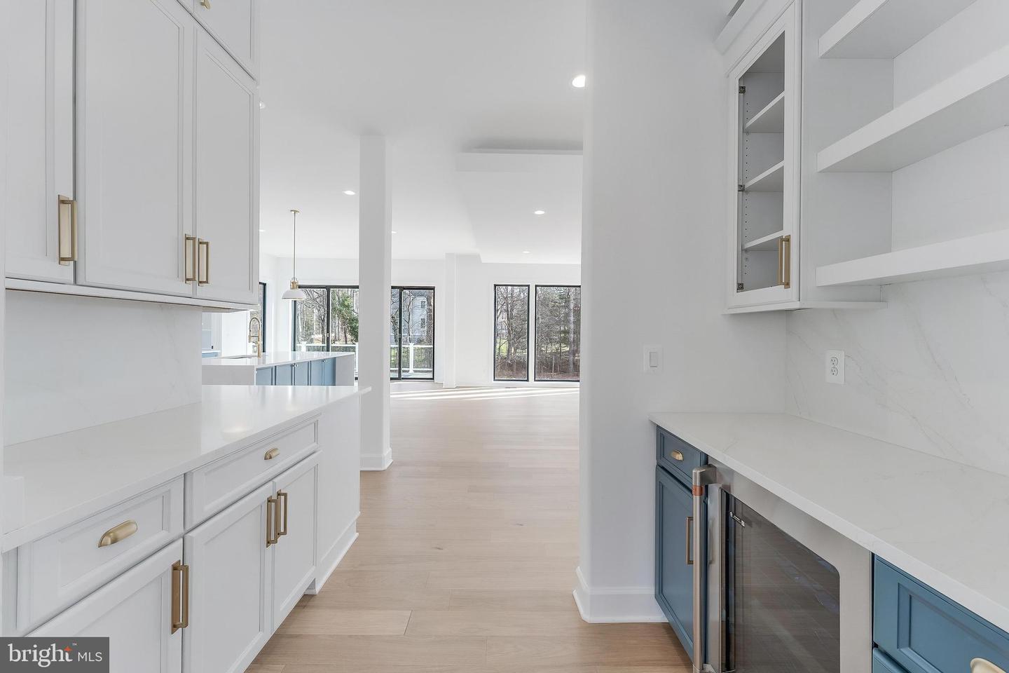 731 ELLSWORTH AVE, GREAT FALLS, Virginia 22066, 4 Bedrooms Bedrooms, ,6 BathroomsBathrooms,Residential,For sale,731 ELLSWORTH AVE,VAFX2284400 MLS # VAFX2284400