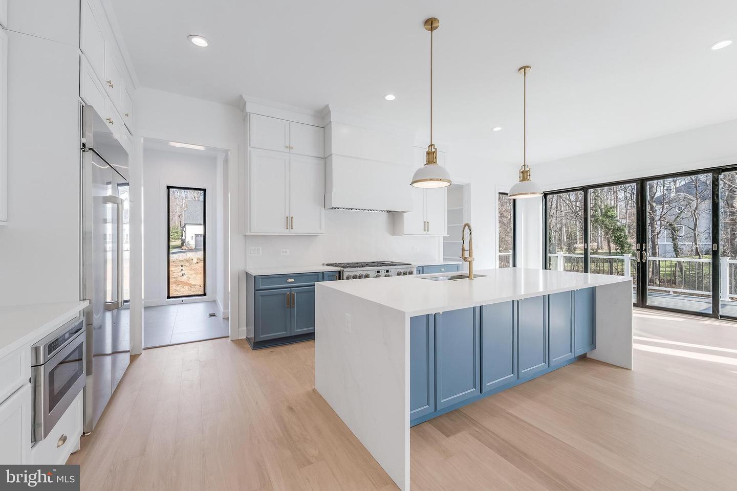 731 ELLSWORTH AVE, GREAT FALLS, Virginia 22066, 4 Bedrooms Bedrooms, ,6 BathroomsBathrooms,Residential,For sale,731 ELLSWORTH AVE,VAFX2284400 MLS # VAFX2284400