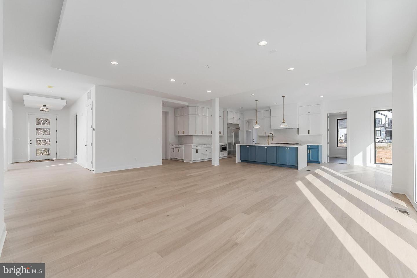 731 ELLSWORTH AVE, GREAT FALLS, Virginia 22066, 4 Bedrooms Bedrooms, ,6 BathroomsBathrooms,Residential,For sale,731 ELLSWORTH AVE,VAFX2284400 MLS # VAFX2284400