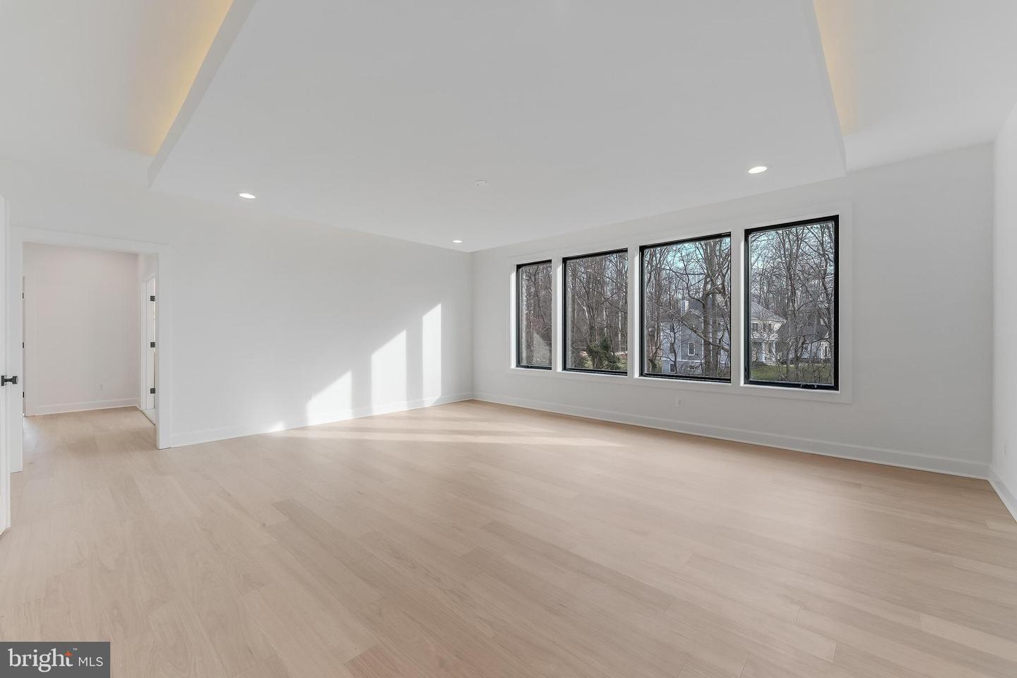 731 ELLSWORTH AVE, GREAT FALLS, Virginia 22066, 4 Bedrooms Bedrooms, ,6 BathroomsBathrooms,Residential,For sale,731 ELLSWORTH AVE,VAFX2284400 MLS # VAFX2284400