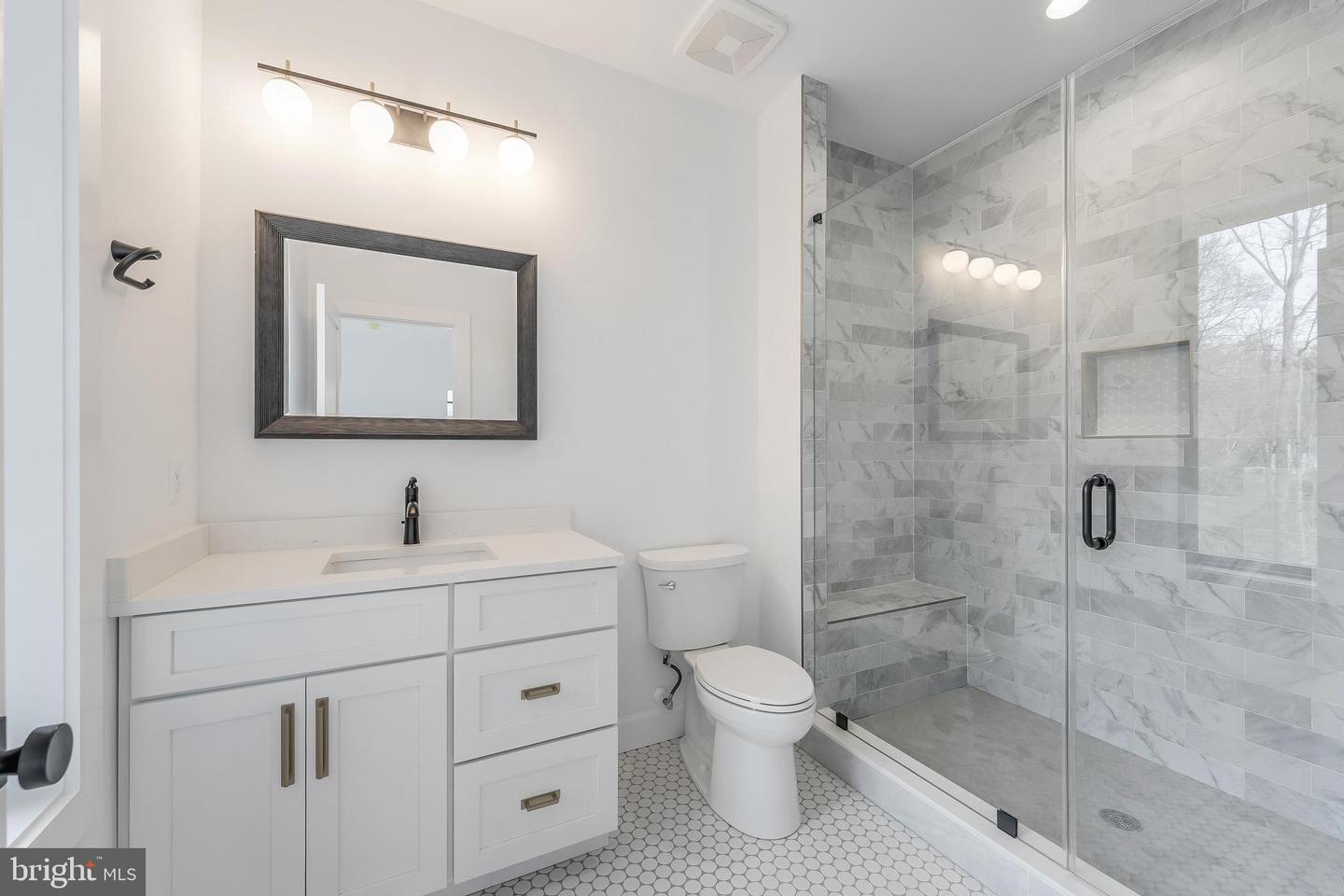 731 ELLSWORTH AVE, GREAT FALLS, Virginia 22066, 4 Bedrooms Bedrooms, ,6 BathroomsBathrooms,Residential,For sale,731 ELLSWORTH AVE,VAFX2284400 MLS # VAFX2284400