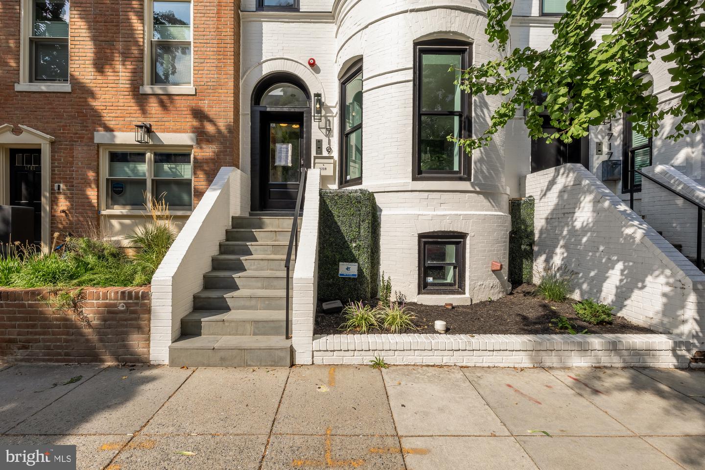 1719 CORCORAN ST NW #1, WASHINGTON, District Of Columbia 20009, 2 Bedrooms Bedrooms, ,2 BathroomsBathrooms,Residential,For sale,1719 CORCORAN ST NW #1,DCDC2240030 MLS # DCDC2240030