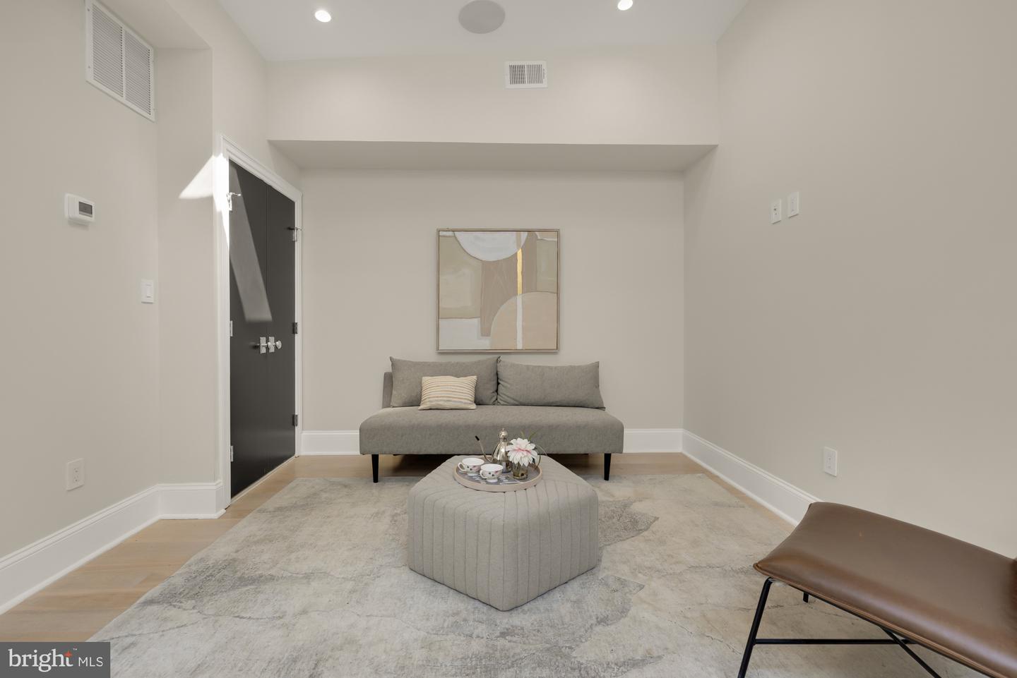 1719 CORCORAN ST NW #1, WASHINGTON, District Of Columbia 20009, 2 Bedrooms Bedrooms, ,2 BathroomsBathrooms,Residential,For sale,1719 CORCORAN ST NW #1,DCDC2240030 MLS # DCDC2240030