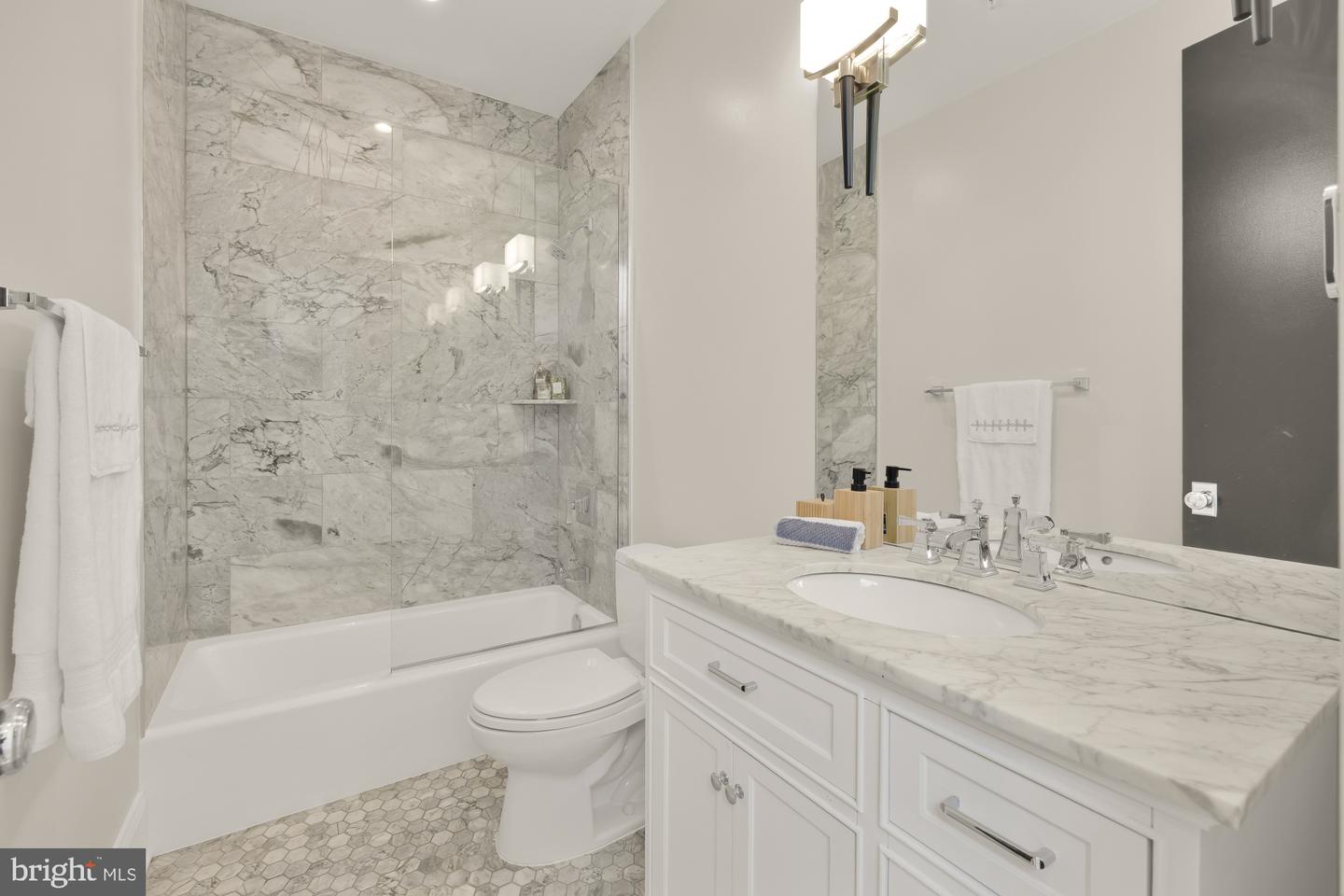 1719 CORCORAN ST NW #1, WASHINGTON, District Of Columbia 20009, 2 Bedrooms Bedrooms, ,2 BathroomsBathrooms,Residential,For sale,1719 CORCORAN ST NW #1,DCDC2240030 MLS # DCDC2240030