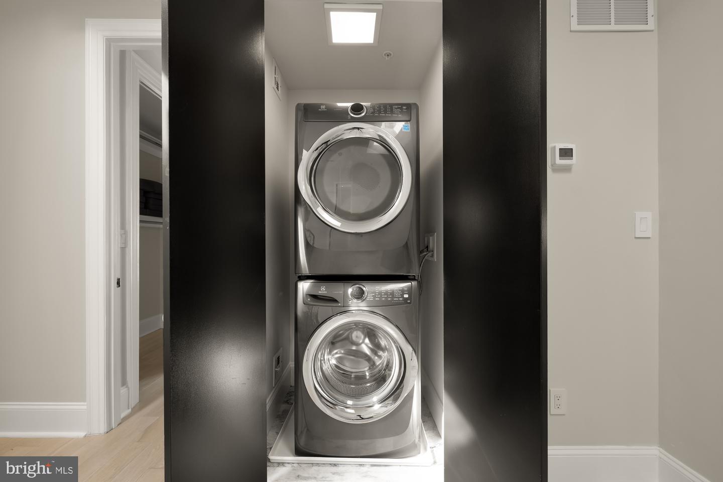 1719 CORCORAN ST NW #1, WASHINGTON, District Of Columbia 20009, 2 Bedrooms Bedrooms, ,2 BathroomsBathrooms,Residential,For sale,1719 CORCORAN ST NW #1,DCDC2240030 MLS # DCDC2240030