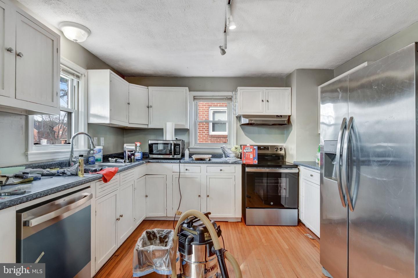 517 W KING ST, STRASBURG, Virginia 22657, 3 Bedrooms Bedrooms, ,2 BathroomsBathrooms,Residential,For sale,517 W KING ST,VASH2013284 MLS # VASH2013284