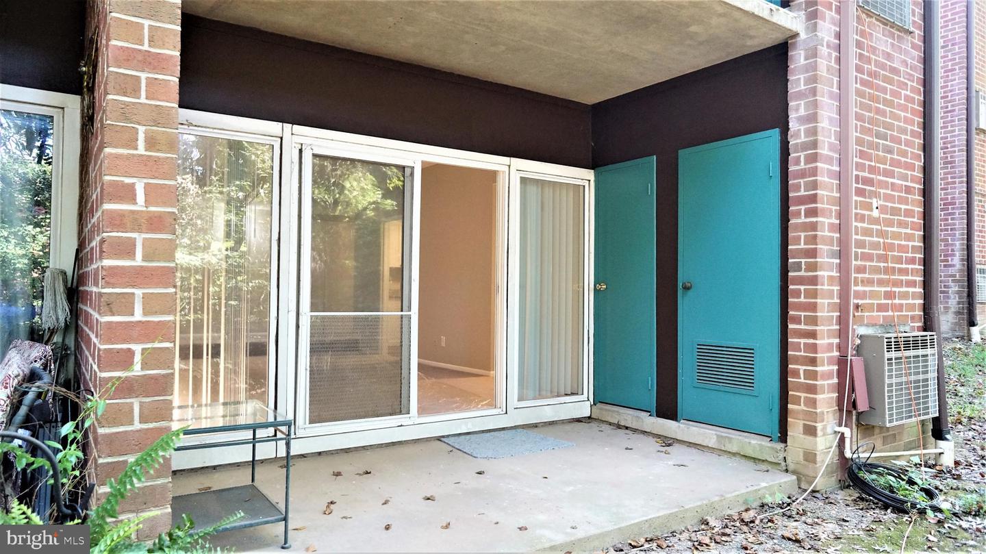 11818 BRETON CT #1A, RESTON, Virginia 20191, 1 Bedroom Bedrooms, ,1 BathroomBathrooms,Residential,For sale,11818 BRETON CT #1A,VAFX2284430 MLS # VAFX2284430