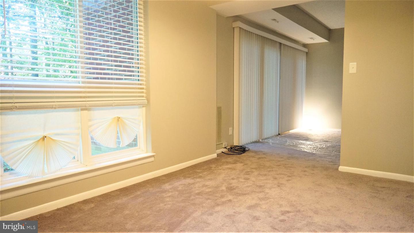 11818 BRETON CT #1A, RESTON, Virginia 20191, 1 Bedroom Bedrooms, ,1 BathroomBathrooms,Residential,For sale,11818 BRETON CT #1A,VAFX2284430 MLS # VAFX2284430