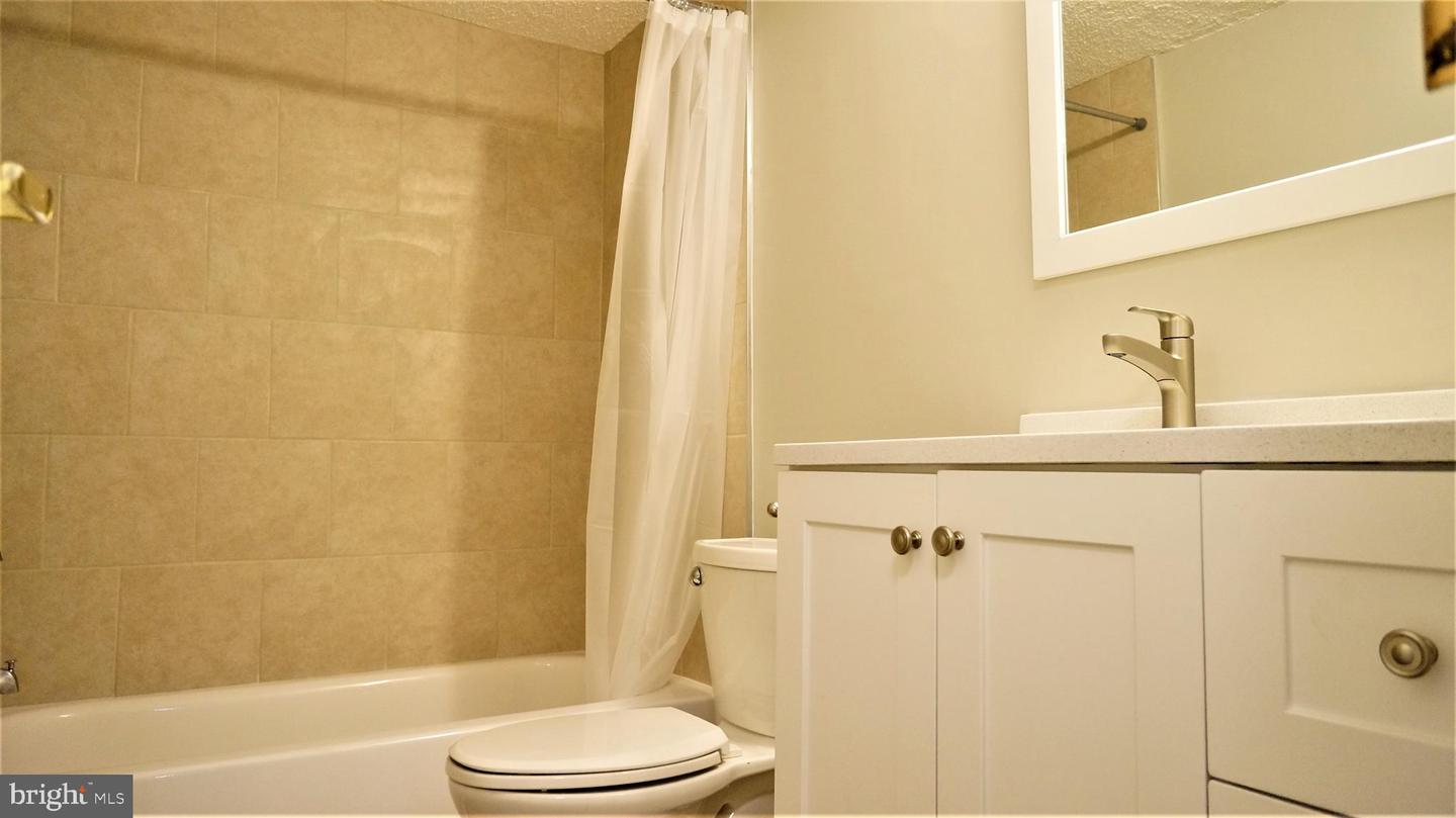 11818 BRETON CT #1A, RESTON, Virginia 20191, 1 Bedroom Bedrooms, ,1 BathroomBathrooms,Residential,For sale,11818 BRETON CT #1A,VAFX2284430 MLS # VAFX2284430