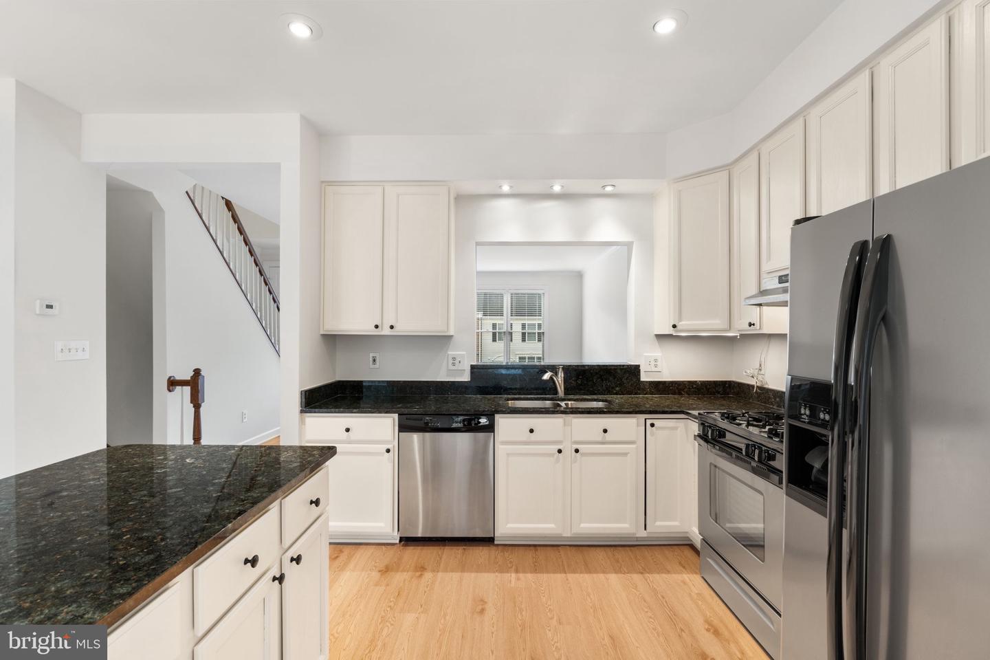 3720 HUNTLEY MEADOWS LN, ALEXANDRIA, Virginia 22306, 2 Bedrooms Bedrooms, 10 Rooms Rooms,2 BathroomsBathrooms,Residential,For sale,3720 HUNTLEY MEADOWS LN,VAFX2284488 MLS # VAFX2284488