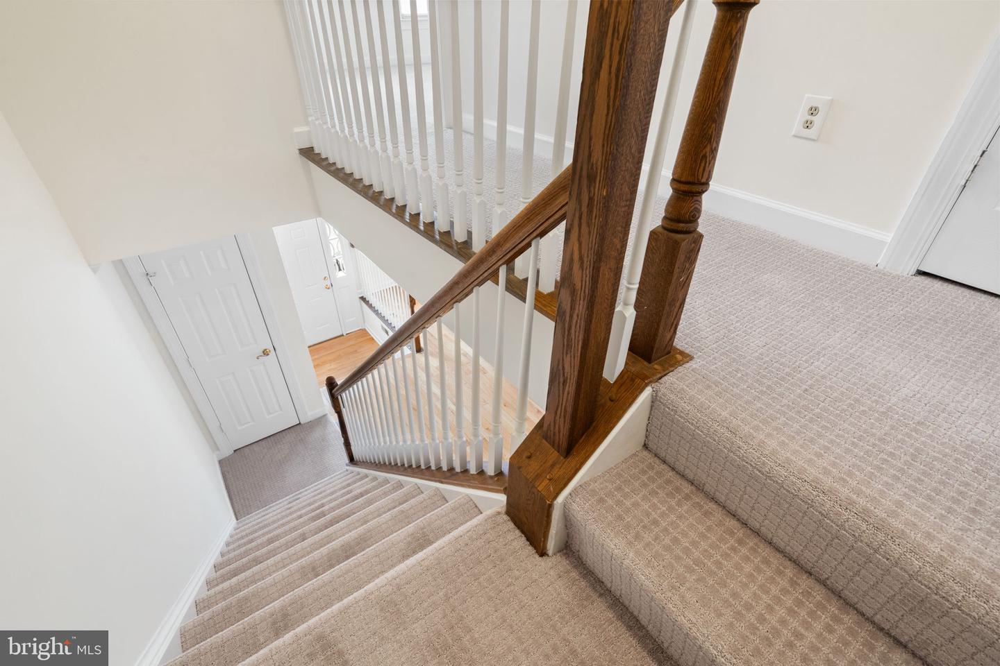 3720 HUNTLEY MEADOWS LN, ALEXANDRIA, Virginia 22306, 2 Bedrooms Bedrooms, 10 Rooms Rooms,2 BathroomsBathrooms,Residential,For sale,3720 HUNTLEY MEADOWS LN,VAFX2284488 MLS # VAFX2284488