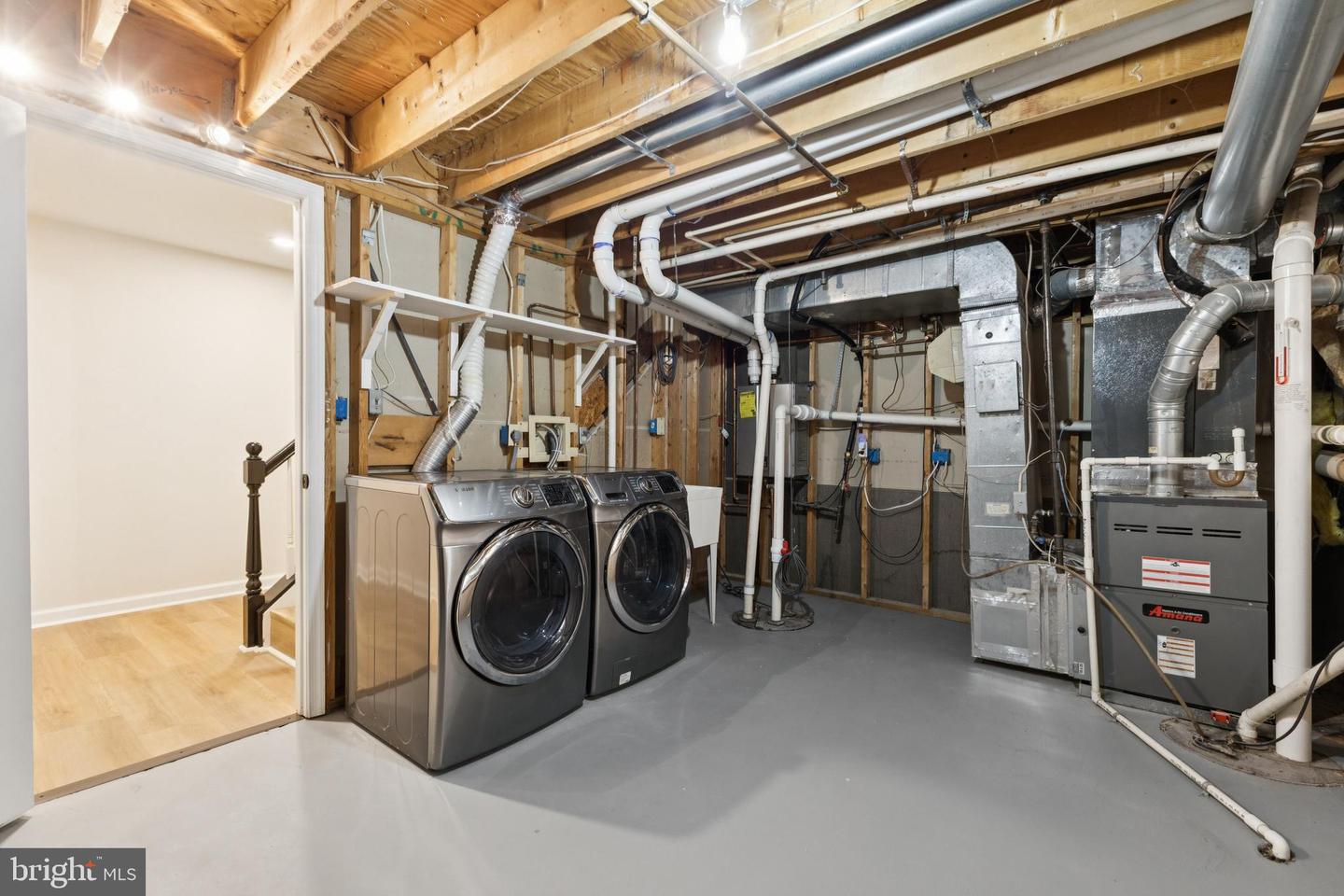 404 TRACY CT NE, LEESBURG, Virginia 20176, 3 Bedrooms Bedrooms, ,3 BathroomsBathrooms,Residential,For sale,404 TRACY CT NE,VALO2113484 MLS # VALO2113484