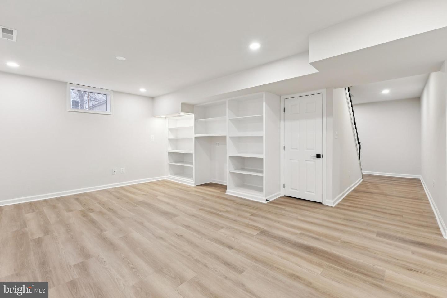 404 TRACY CT NE, LEESBURG, Virginia 20176, 3 Bedrooms Bedrooms, ,3 BathroomsBathrooms,Residential,For sale,404 TRACY CT NE,VALO2113484 MLS # VALO2113484