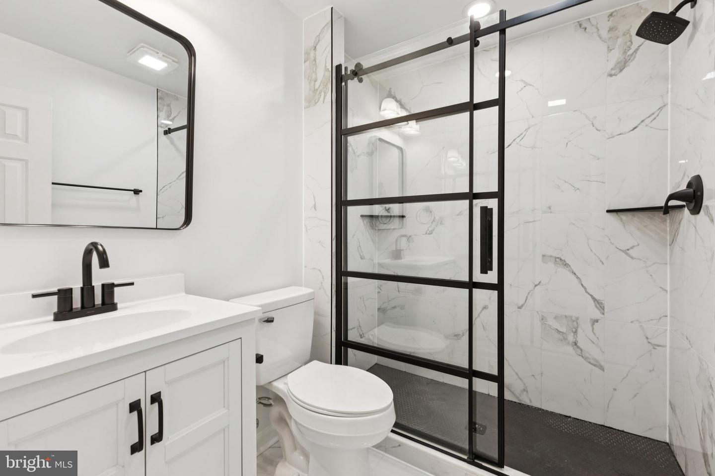 404 TRACY CT NE, LEESBURG, Virginia 20176, 3 Bedrooms Bedrooms, ,3 BathroomsBathrooms,Residential,For sale,404 TRACY CT NE,VALO2113484 MLS # VALO2113484