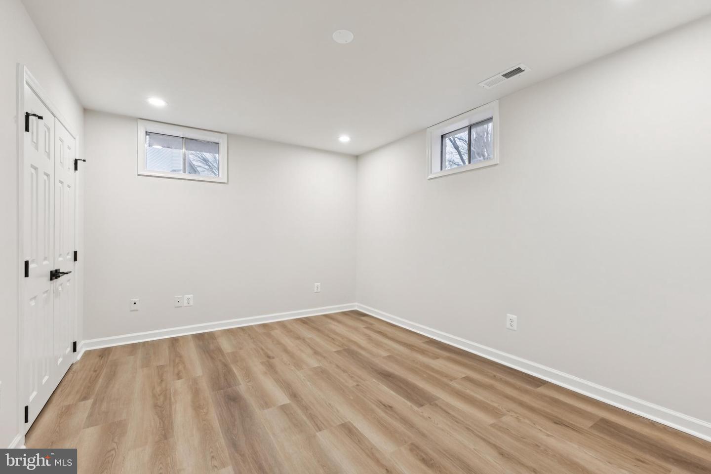 404 TRACY CT NE, LEESBURG, Virginia 20176, 3 Bedrooms Bedrooms, ,3 BathroomsBathrooms,Residential,For sale,404 TRACY CT NE,VALO2113484 MLS # VALO2113484