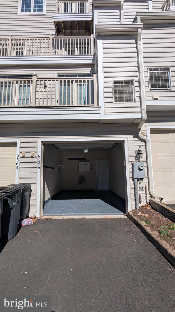 9566 WALKER WAY, MANASSAS PARK, Virginia 20111, 3 Bedrooms Bedrooms, ,2 BathroomsBathrooms,Residential,For sale,9566 WALKER WAY,VAMP2003584 MLS # VAMP2003584