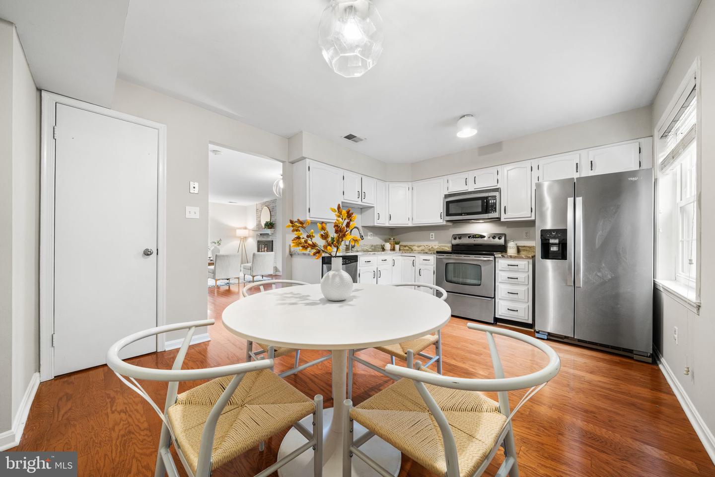 4931 7TH RD S #4931, ARLINGTON, Virginia 22204, 2 Bedrooms Bedrooms, ,2 BathroomsBathrooms,Residential,For sale,4931 7TH RD S #4931,VAAR2067442 MLS # VAAR2067442