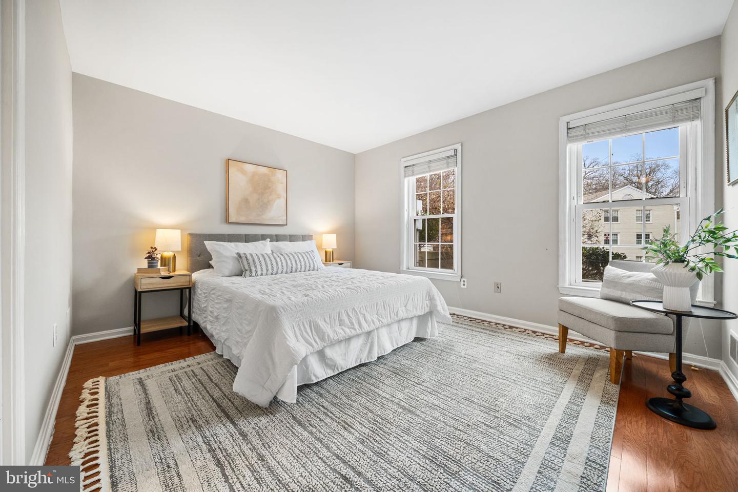 4931 7TH RD S #4931, ARLINGTON, Virginia 22204, 2 Bedrooms Bedrooms, ,2 BathroomsBathrooms,Residential,For sale,4931 7TH RD S #4931,VAAR2067442 MLS # VAAR2067442