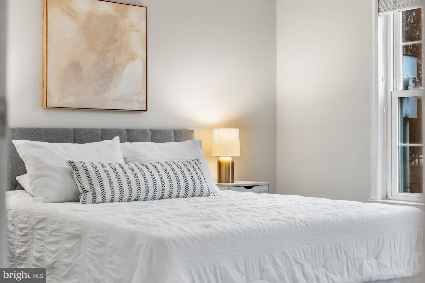 4931 7TH RD S #4931, ARLINGTON, Virginia 22204, 2 Bedrooms Bedrooms, ,2 BathroomsBathrooms,Residential,For sale,4931 7TH RD S #4931,VAAR2067442 MLS # VAAR2067442