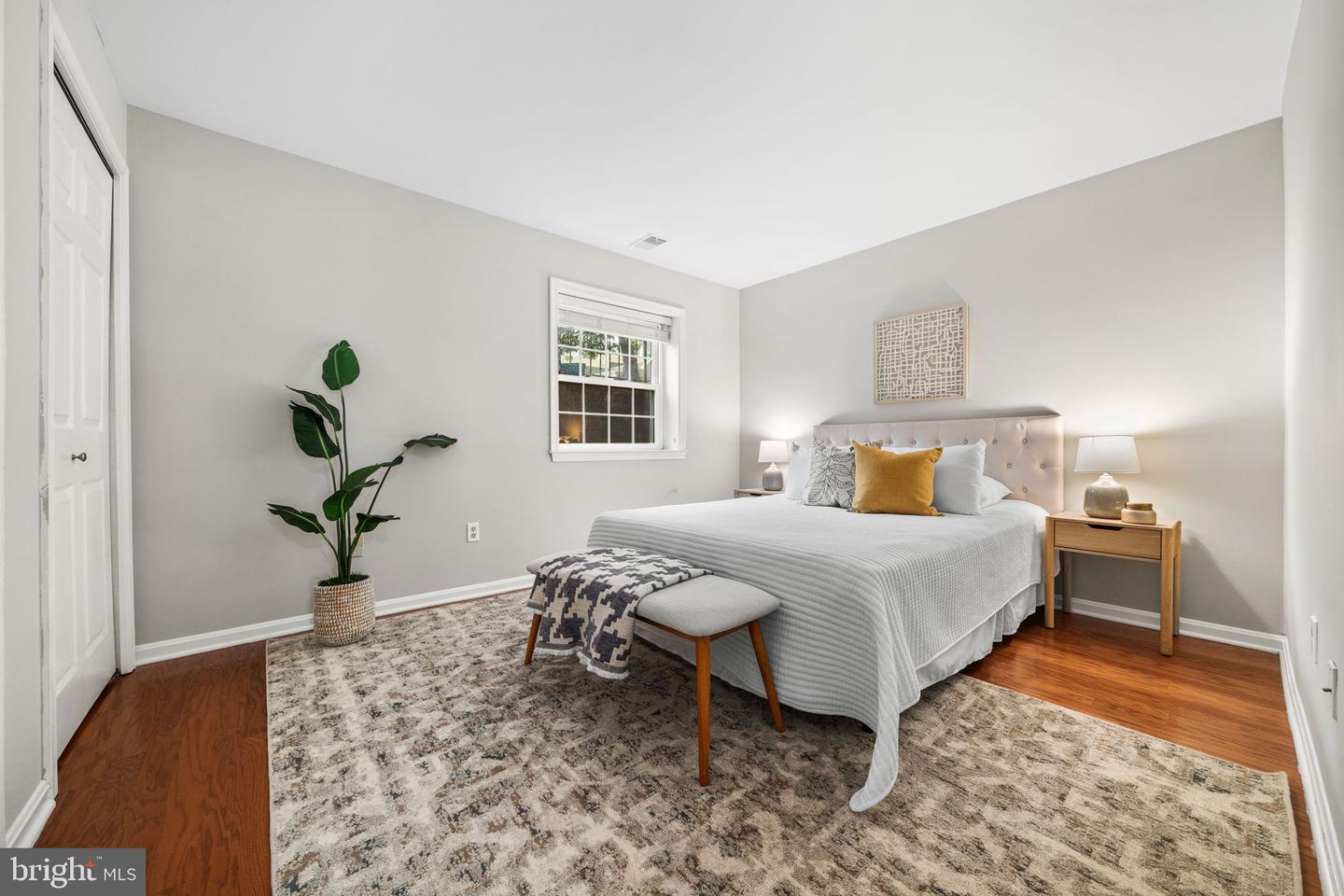 4931 7TH RD S #4931, ARLINGTON, Virginia 22204, 2 Bedrooms Bedrooms, ,2 BathroomsBathrooms,Residential,For sale,4931 7TH RD S #4931,VAAR2067442 MLS # VAAR2067442