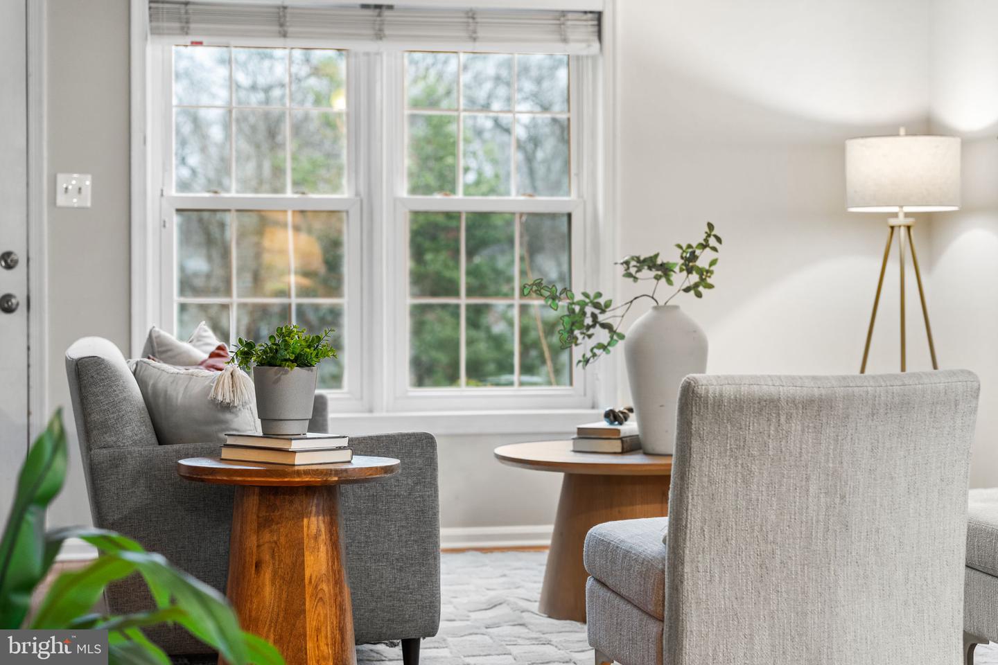 4931 7TH RD S #4931, ARLINGTON, Virginia 22204, 2 Bedrooms Bedrooms, ,2 BathroomsBathrooms,Residential,For sale,4931 7TH RD S #4931,VAAR2067442 MLS # VAAR2067442