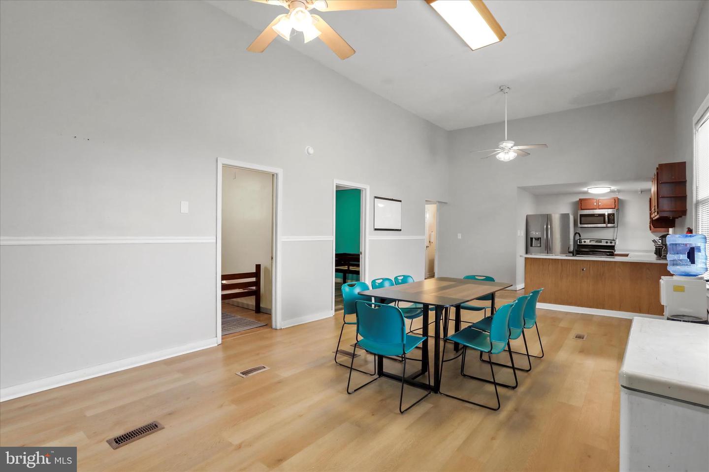 6043 BROAD ST, MOUNT JACKSON, Virginia 22842, 3 Bedrooms Bedrooms, ,2 BathroomsBathrooms,Residential,For sale,6043 BROAD ST,VASH2013304 MLS # VASH2013304