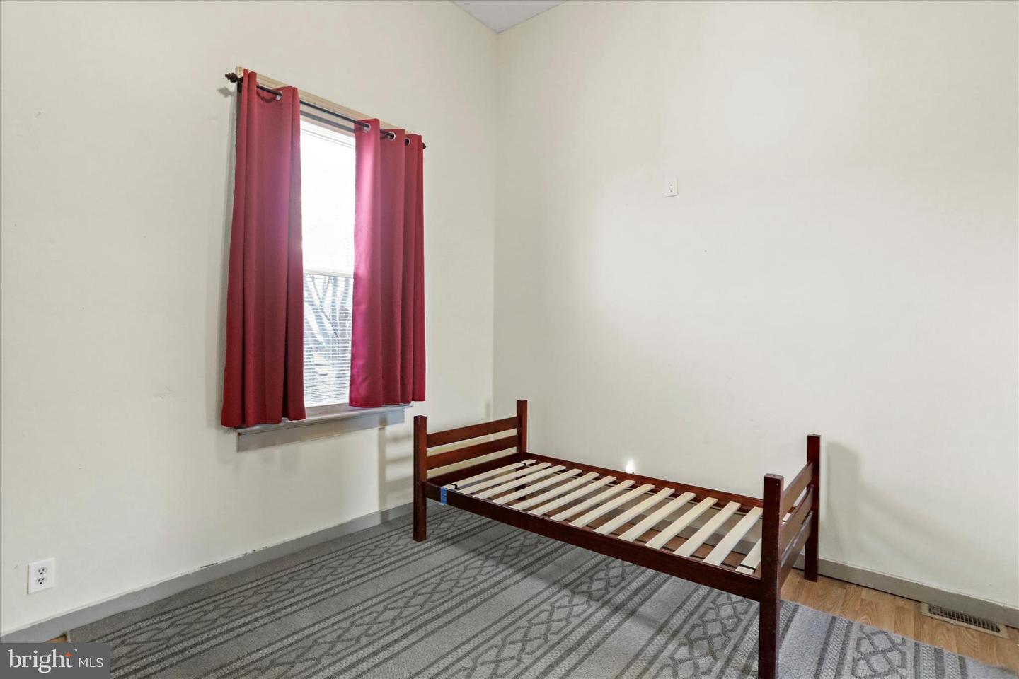 6043 BROAD ST, MOUNT JACKSON, Virginia 22842, 3 Bedrooms Bedrooms, ,2 BathroomsBathrooms,Residential,For sale,6043 BROAD ST,VASH2013304 MLS # VASH2013304