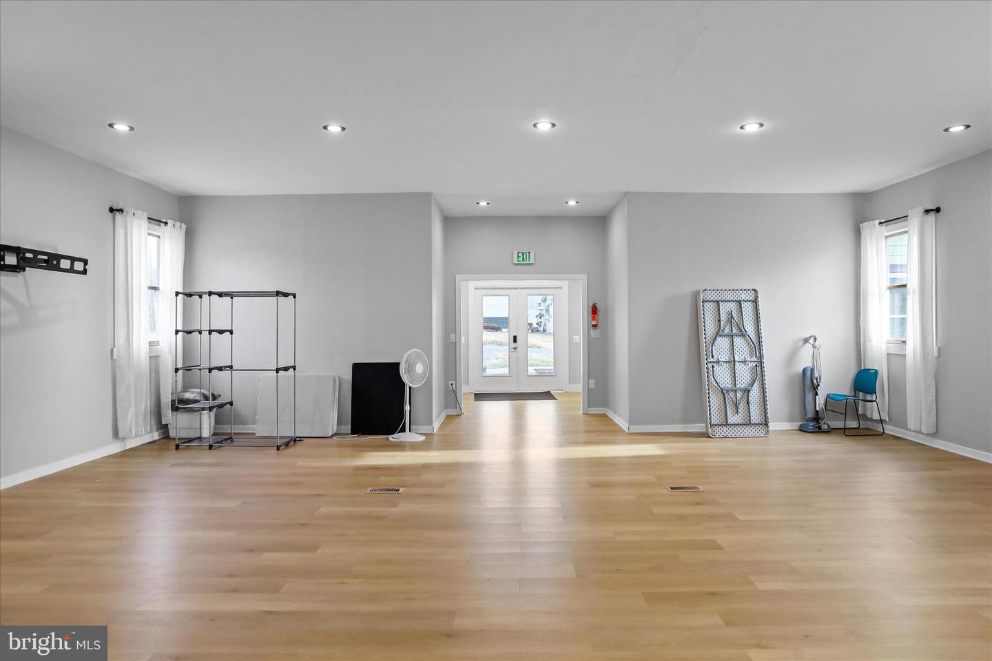 6043 BROAD ST, MOUNT JACKSON, Virginia 22842, 3 Bedrooms Bedrooms, ,2 BathroomsBathrooms,Residential,For sale,6043 BROAD ST,VASH2013304 MLS # VASH2013304