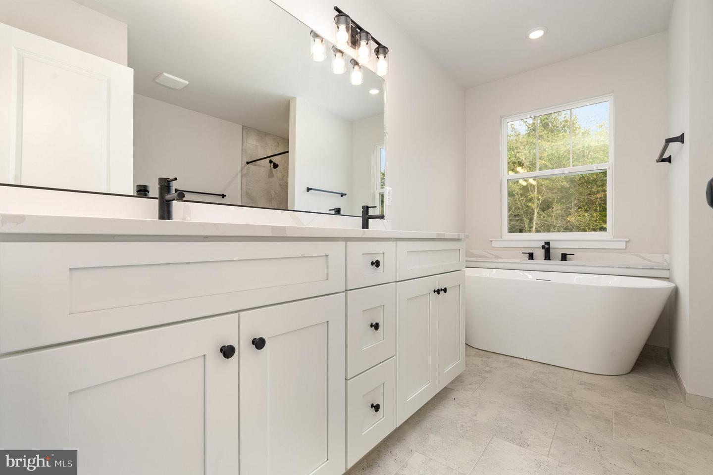 28 STAGECOACH RD, FREDERICKSBURG, Virginia 22405, 5 Bedrooms Bedrooms, ,3 BathroomsBathrooms,Residential,For sale,28 STAGECOACH RD,VAST2045080 MLS # VAST2045080