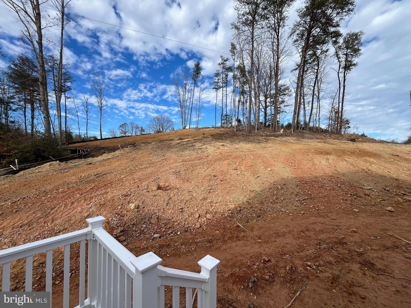 28 STAGECOACH RD, FREDERICKSBURG, Virginia 22405, 5 Bedrooms Bedrooms, ,3 BathroomsBathrooms,Residential,For sale,28 STAGECOACH RD,VAST2045080 MLS # VAST2045080