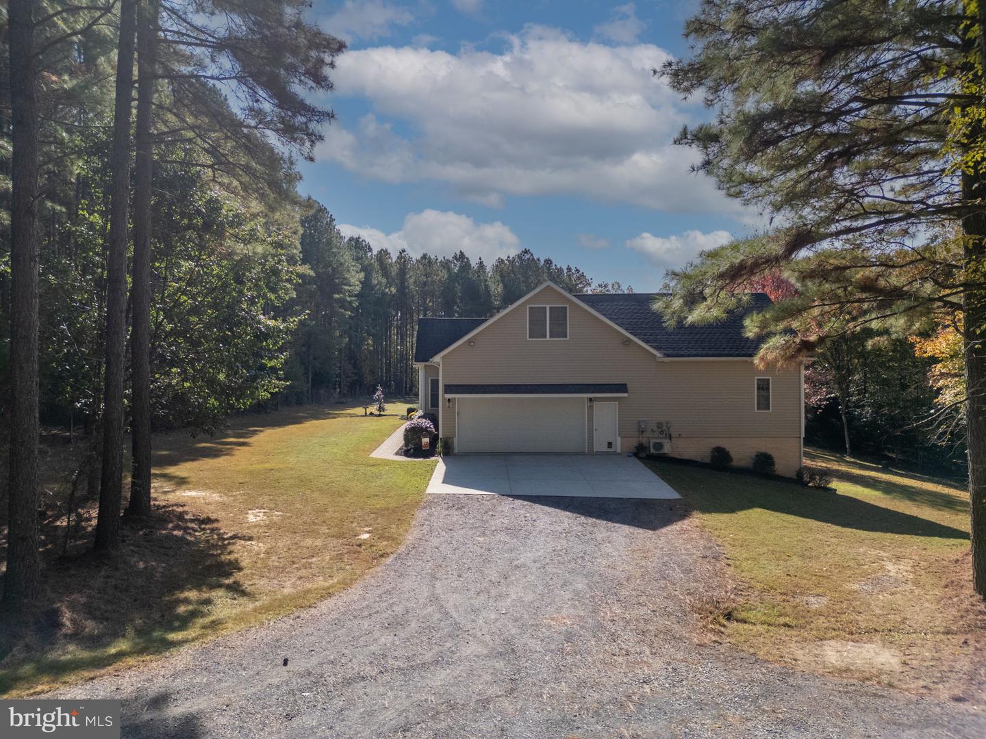 16526 BALD EAGLE DR, KING GEORGE, Virginia 22485, 4 Bedrooms Bedrooms, ,2 BathroomsBathrooms,Residential,For sale,16526 BALD EAGLE DR,VAKG2007476 MLS # VAKG2007476