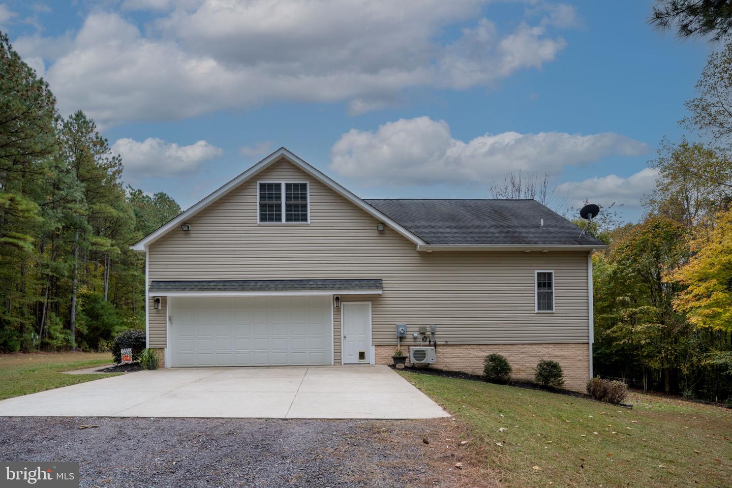 16526 BALD EAGLE DR, KING GEORGE, Virginia 22485, 4 Bedrooms Bedrooms, ,2 BathroomsBathrooms,Residential,For sale,16526 BALD EAGLE DR,VAKG2007476 MLS # VAKG2007476