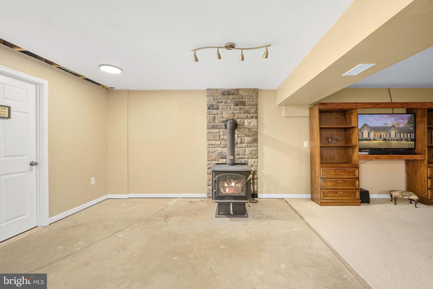 16526 BALD EAGLE DR, KING GEORGE, Virginia 22485, 4 Bedrooms Bedrooms, ,2 BathroomsBathrooms,Residential,For sale,16526 BALD EAGLE DR,VAKG2007476 MLS # VAKG2007476