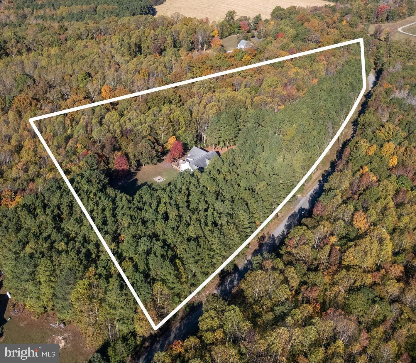 16526 BALD EAGLE DR, KING GEORGE, Virginia 22485, 4 Bedrooms Bedrooms, ,2 BathroomsBathrooms,Residential,For sale,16526 BALD EAGLE DR,VAKG2007476 MLS # VAKG2007476