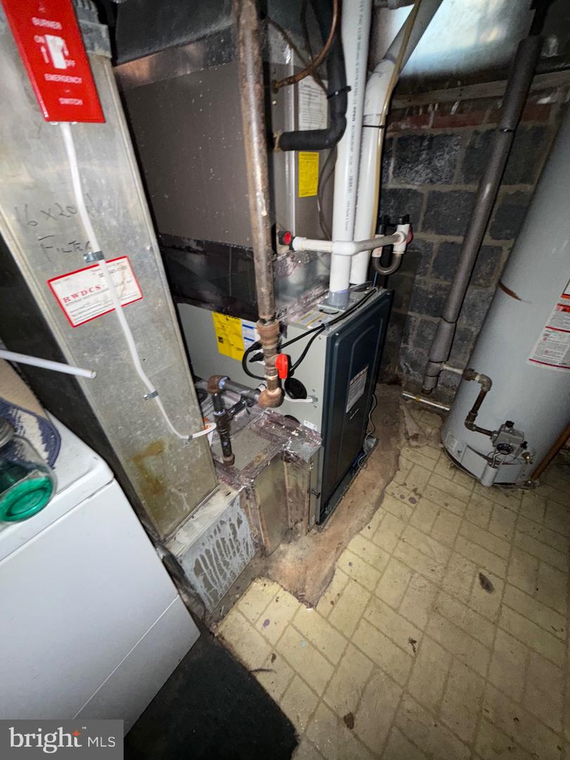 530 OGLETHORPE ST NE, WASHINGTON, District Of Columbia 20011, 4 Bedrooms Bedrooms, ,1 BathroomBathrooms,Residential,For sale,530 OGLETHORPE ST NE,DCDC2240250 MLS # DCDC2240250