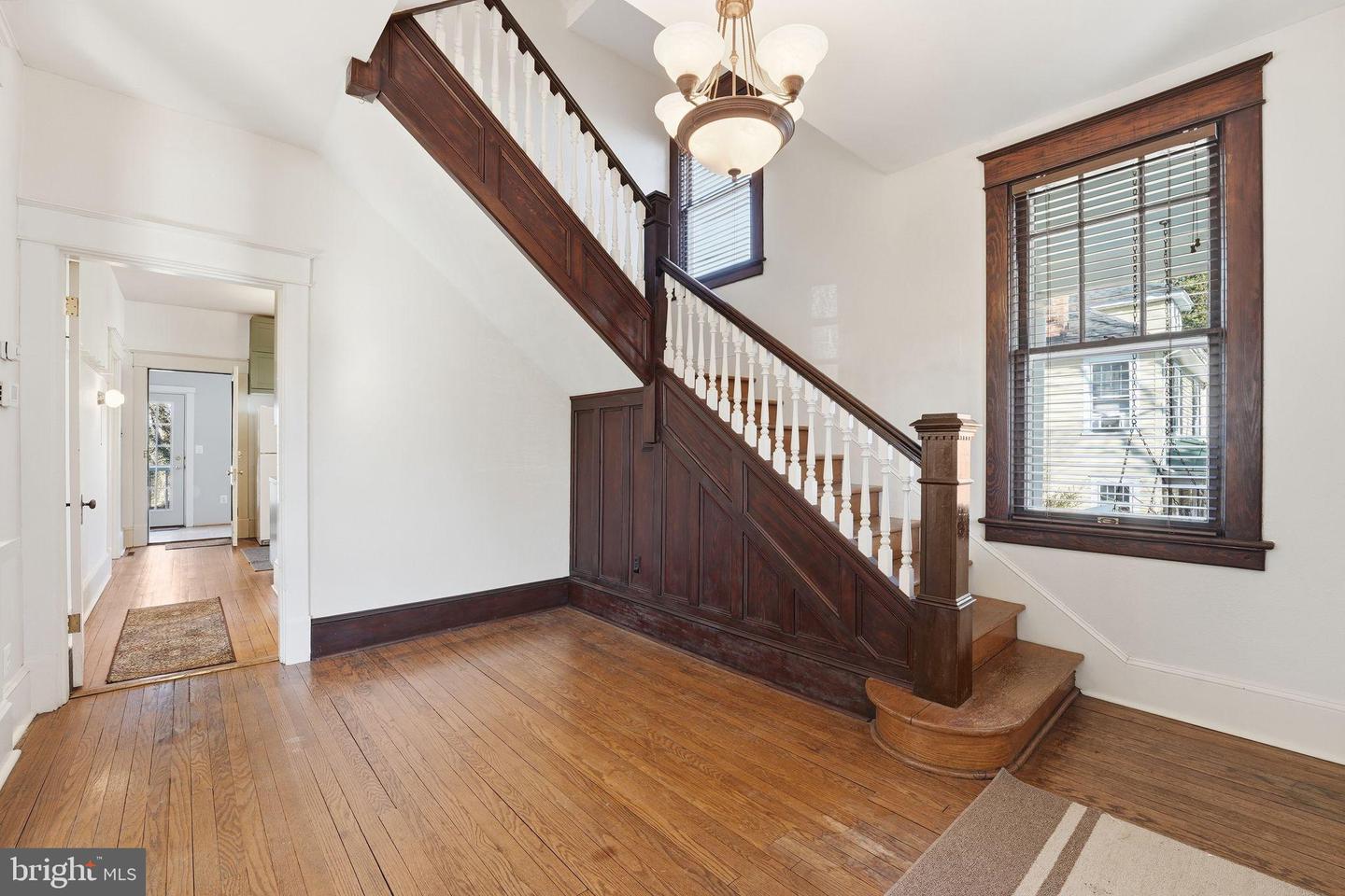 802 E PIEDMONT ST, CULPEPER, Virginia 22701, 4 Bedrooms Bedrooms, ,1 BathroomBathrooms,Residential,For sale,802 E PIEDMONT ST,VACU2012340 MLS # VACU2012340