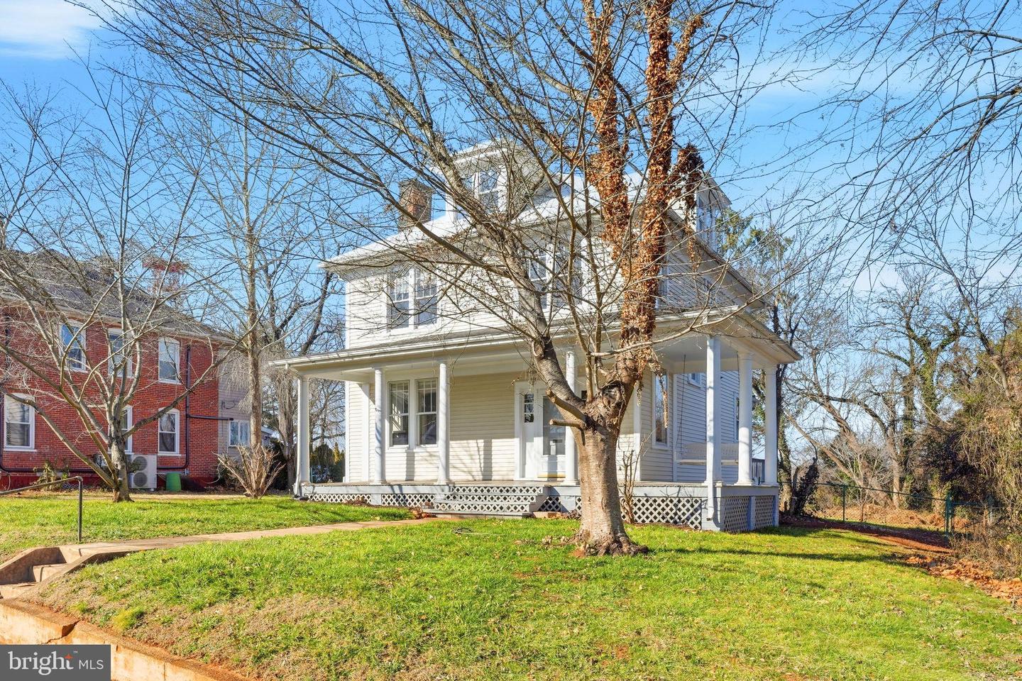 802 E PIEDMONT ST, CULPEPER, Virginia 22701, 4 Bedrooms Bedrooms, ,1 BathroomBathrooms,Residential,For sale,802 E PIEDMONT ST,VACU2012340 MLS # VACU2012340