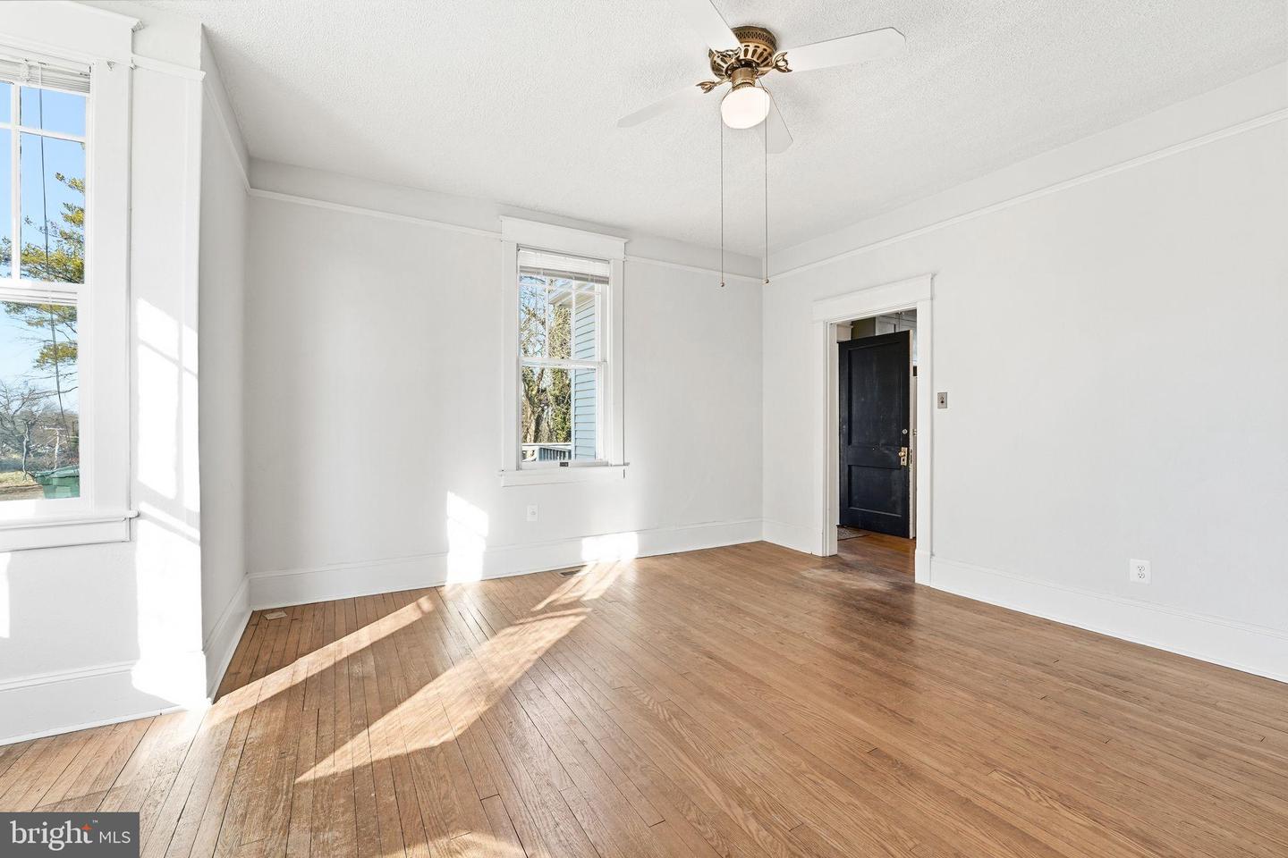 802 E PIEDMONT ST, CULPEPER, Virginia 22701, 4 Bedrooms Bedrooms, ,1 BathroomBathrooms,Residential,For sale,802 E PIEDMONT ST,VACU2012340 MLS # VACU2012340