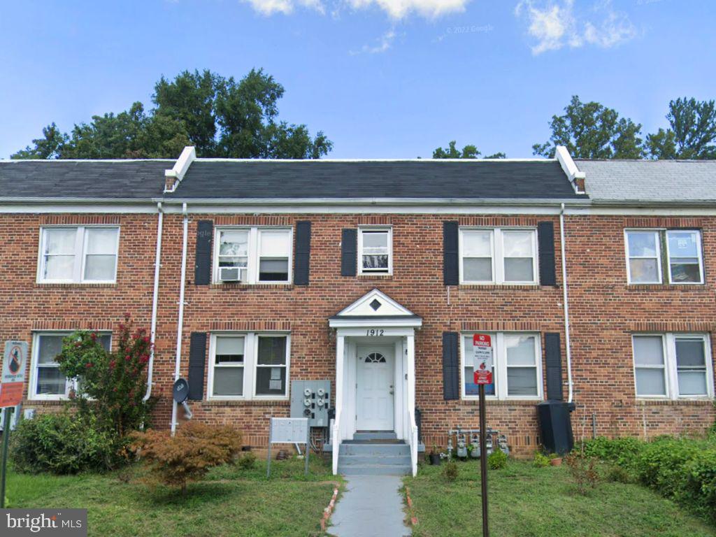 1912 M ST NE, WASHINGTON, District Of Columbia 20002, 4 Bedrooms Bedrooms, ,4 BathroomsBathrooms,Residential,For sale,1912 M ST NE,DCDC2240264 MLS # DCDC2240264