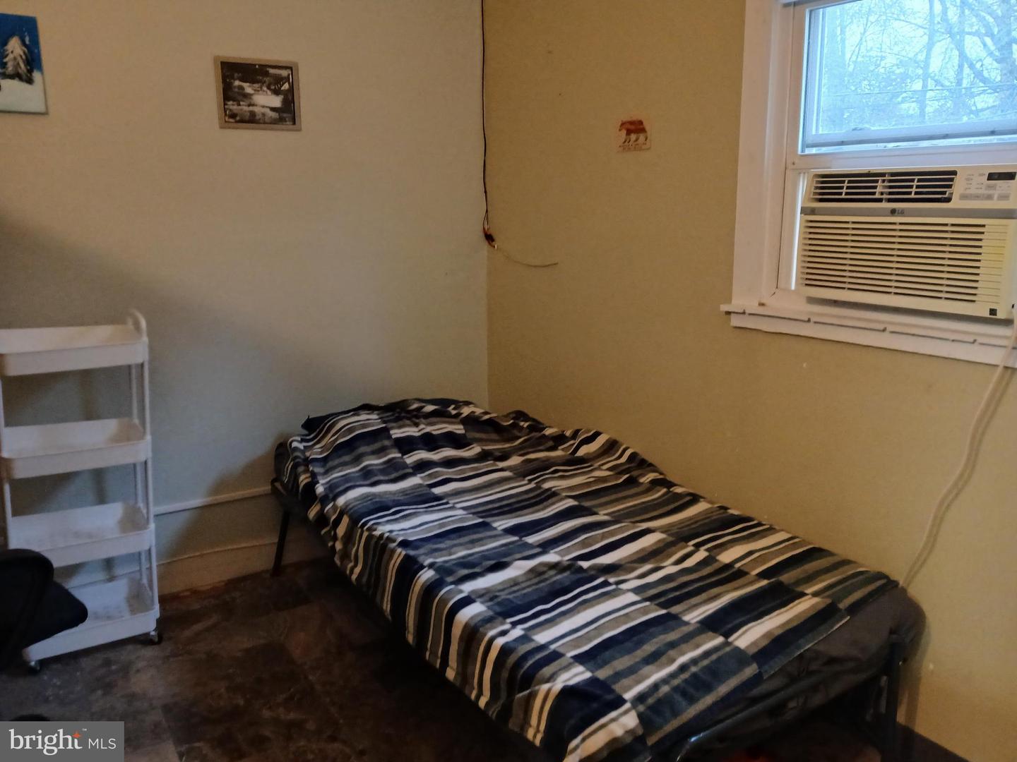 1912 M ST NE, WASHINGTON, District Of Columbia 20002, 4 Bedrooms Bedrooms, ,4 BathroomsBathrooms,Residential,For sale,1912 M ST NE,DCDC2240264 MLS # DCDC2240264