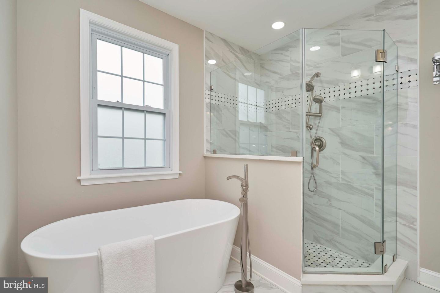 3244 BLUNDELL RD, FALLS CHURCH, Virginia 22042, 4 Bedrooms Bedrooms, ,3 BathroomsBathrooms,Residential,For sale,3244 BLUNDELL RD,VAFX2284668 MLS # VAFX2284668