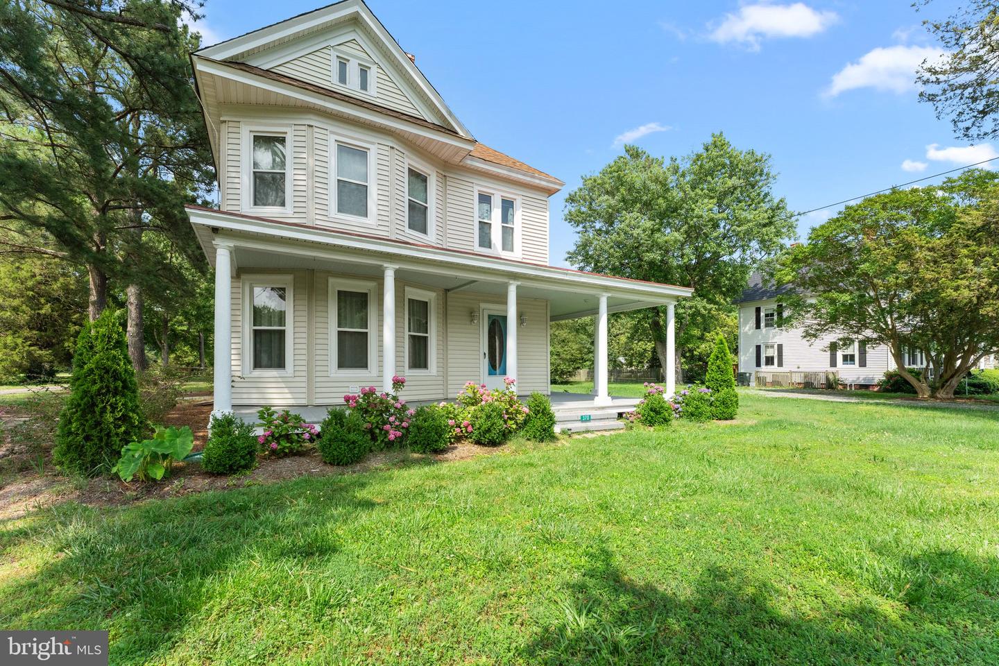 370 KING CARTER DR, IRVINGTON, Virginia 22480, 4 Bedrooms Bedrooms, 7 Rooms Rooms,2 BathroomsBathrooms,Residential,For sale,370 KING CARTER DR,VALV2000934 MLS # VALV2000934