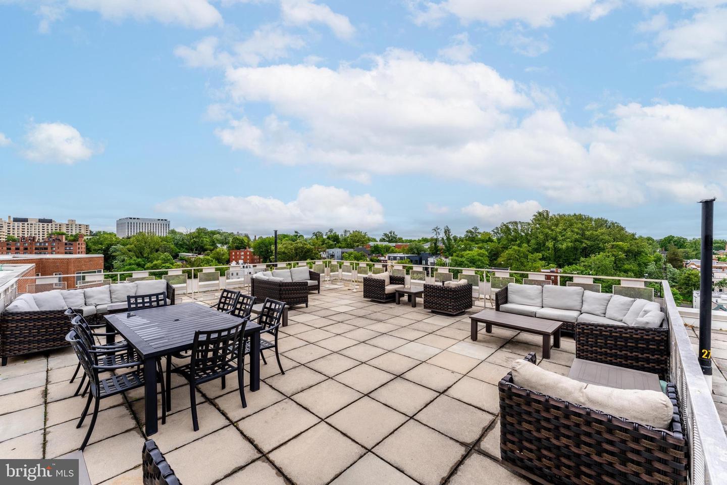 4000 TUNLAW RD NW #116, WASHINGTON, District Of Columbia 20007, 2 Bedrooms Bedrooms, ,2 BathroomsBathrooms,Residential,For sale,4000 TUNLAW RD NW #116,DCDC2240276 MLS # DCDC2240276