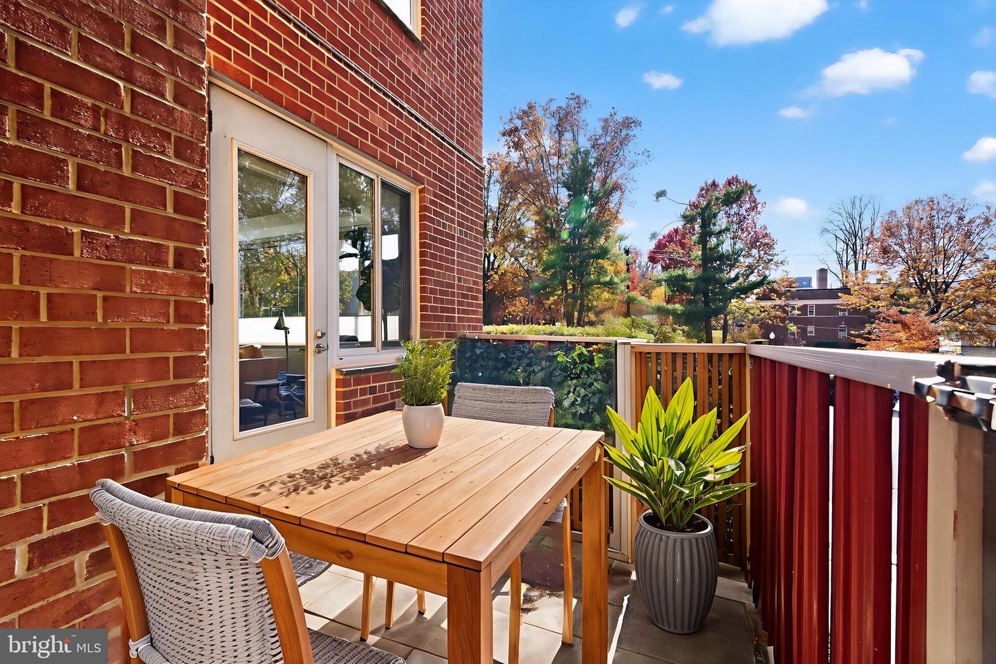 4000 TUNLAW RD NW #116, WASHINGTON, District Of Columbia 20007, 2 Bedrooms Bedrooms, ,2 BathroomsBathrooms,Residential,For sale,4000 TUNLAW RD NW #116,DCDC2240276 MLS # DCDC2240276