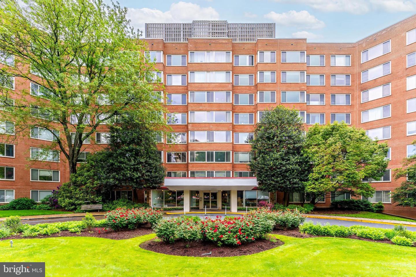 4000 TUNLAW RD NW #116, WASHINGTON, District Of Columbia 20007, 2 Bedrooms Bedrooms, ,2 BathroomsBathrooms,Residential,For sale,4000 TUNLAW RD NW #116,DCDC2240276 MLS # DCDC2240276