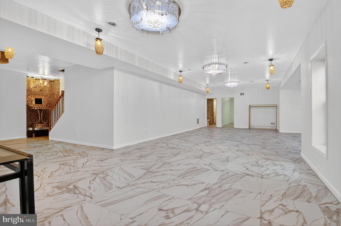 8099 PAPER BIRCH DR, LORTON, Virginia 22079, 5 Bedrooms Bedrooms, ,4 BathroomsBathrooms,Residential,For sale,8099 PAPER BIRCH DR,VAFX2284728 MLS # VAFX2284728