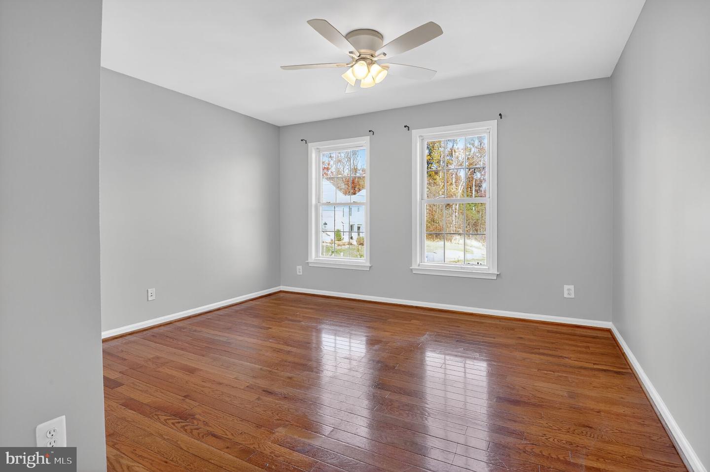 8099 PAPER BIRCH DR, LORTON, Virginia 22079, 5 Bedrooms Bedrooms, ,4 BathroomsBathrooms,Residential,For sale,8099 PAPER BIRCH DR,VAFX2284728 MLS # VAFX2284728