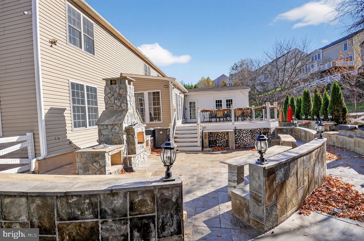 8099 PAPER BIRCH DR, LORTON, Virginia 22079, 5 Bedrooms Bedrooms, ,4 BathroomsBathrooms,Residential,For sale,8099 PAPER BIRCH DR,VAFX2284728 MLS # VAFX2284728